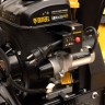 Бензиновая снегоуборочная машина SBM 610S PRO, 212 cc, электростартер, фара, обогрев Denzel 97654