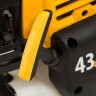 Триммер бензиновый DT 43, 43 см3, 2.5 л. с, неразъемная штанга, состоит из 2 частей Denzel 96224